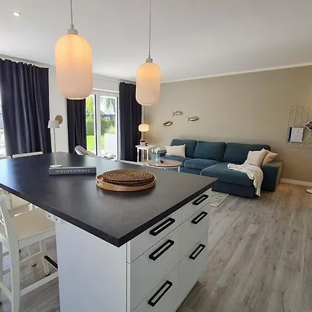 With 2 Bedrooms *
